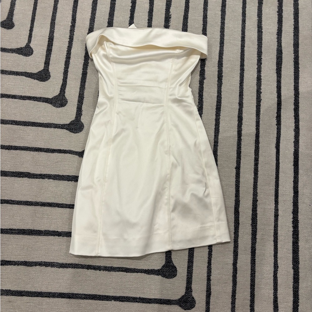 Aritzia White Off-Shoulder Sheath Dress